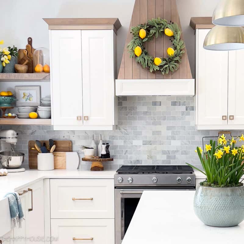 A Lemon Wreath as a Pop of Color