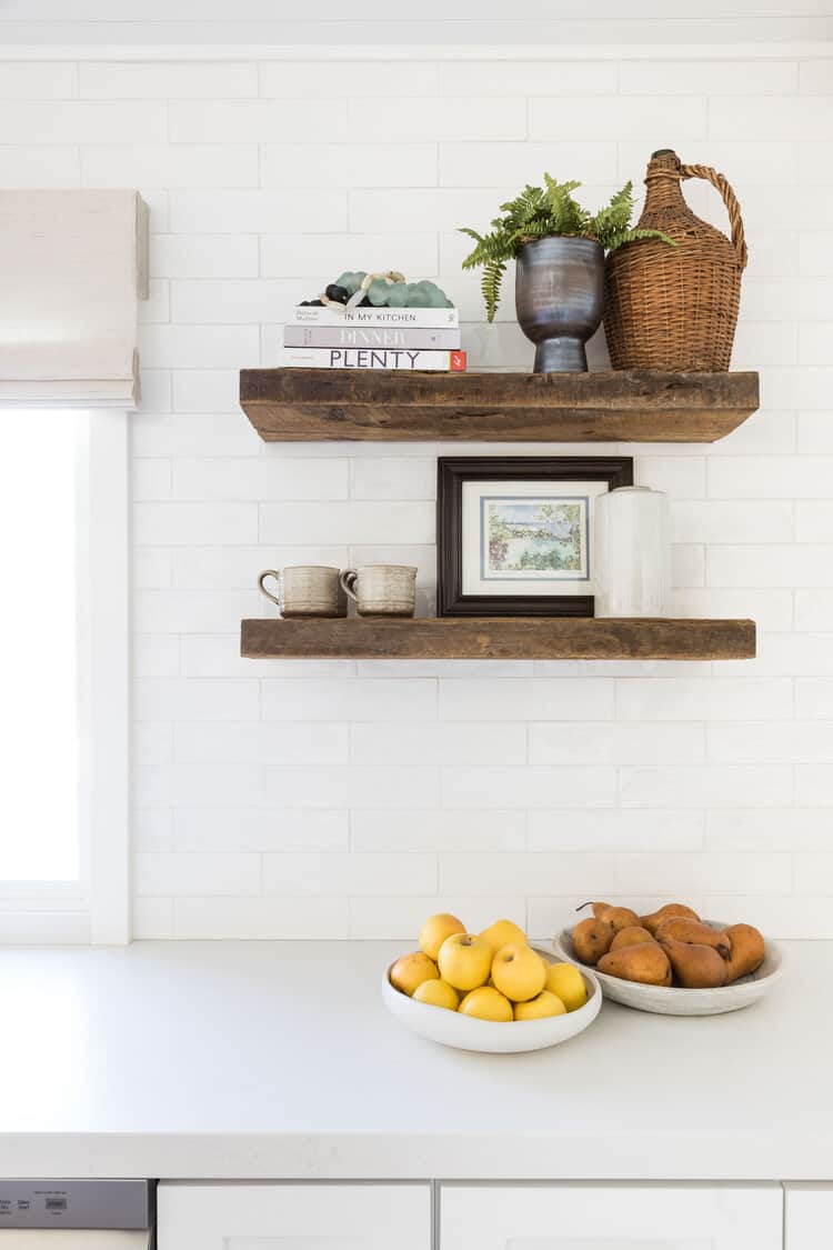 Add a Bowl of Lemon Fruits on your Kitchen Countertop Space