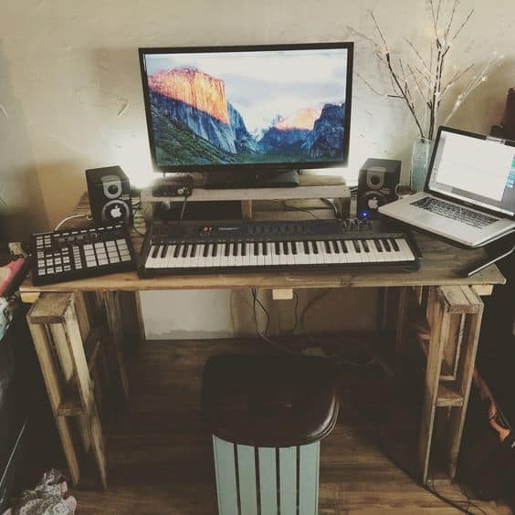 16 Easy DIY Studio Desk Plans for Your Home Recording Studio