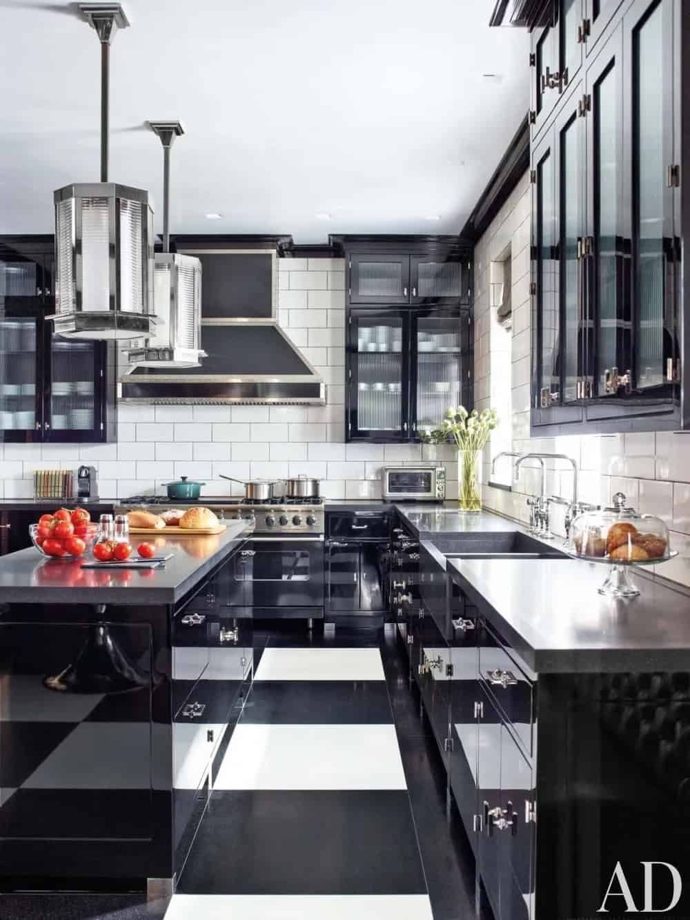 Bold Contrasts with Black and White Kitchen