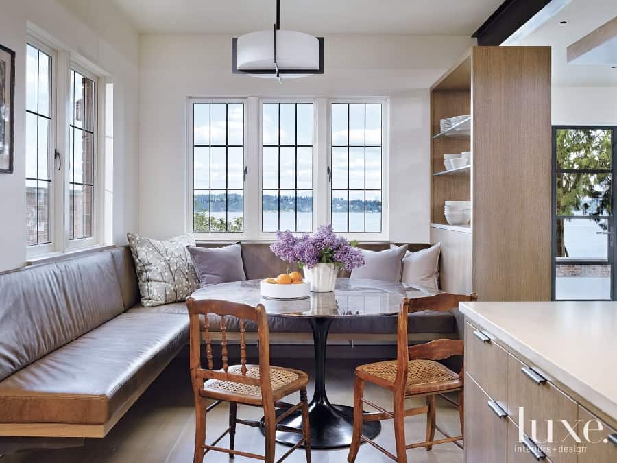 Breakfast Nook With Banquette Seating