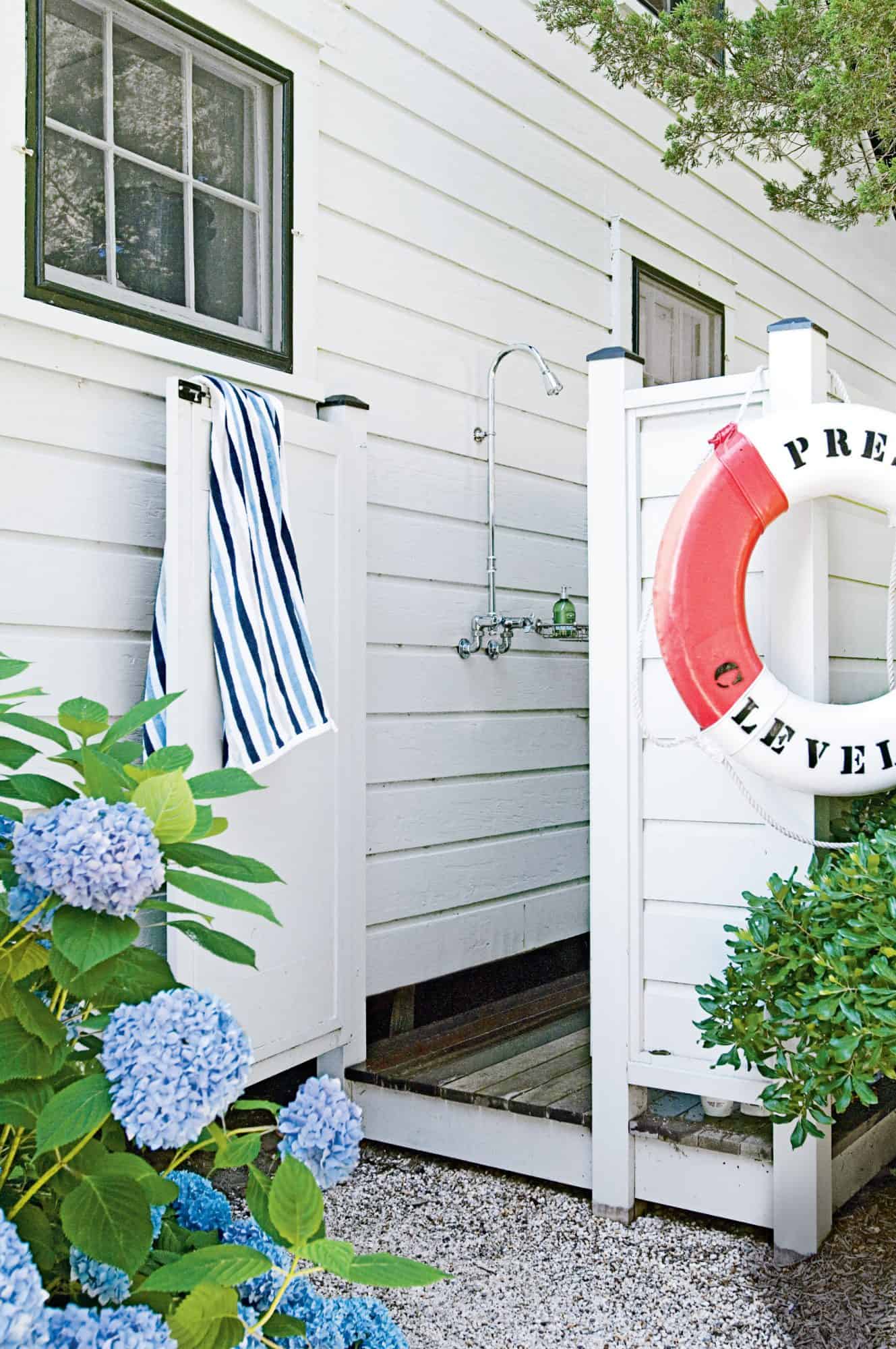 30-diy-outdoor-shower-plans-for-delightful-rinse-experience