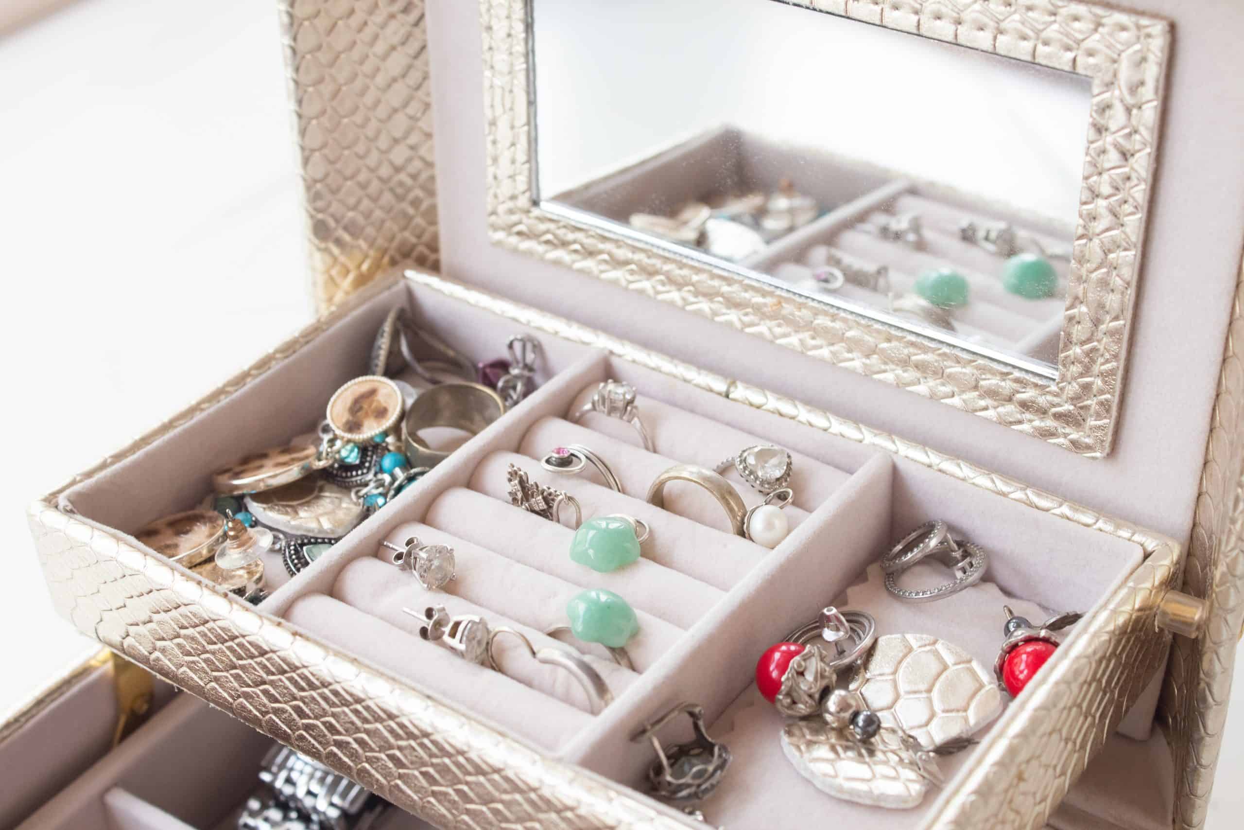Creative Ring Box Storage
