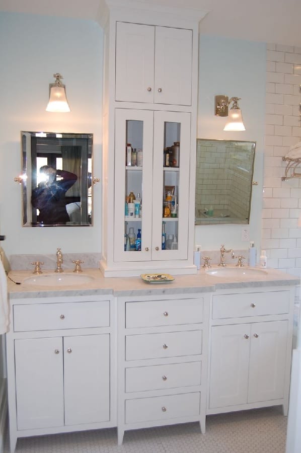 DIY Bathroom Vanity with Medicine Cabinet