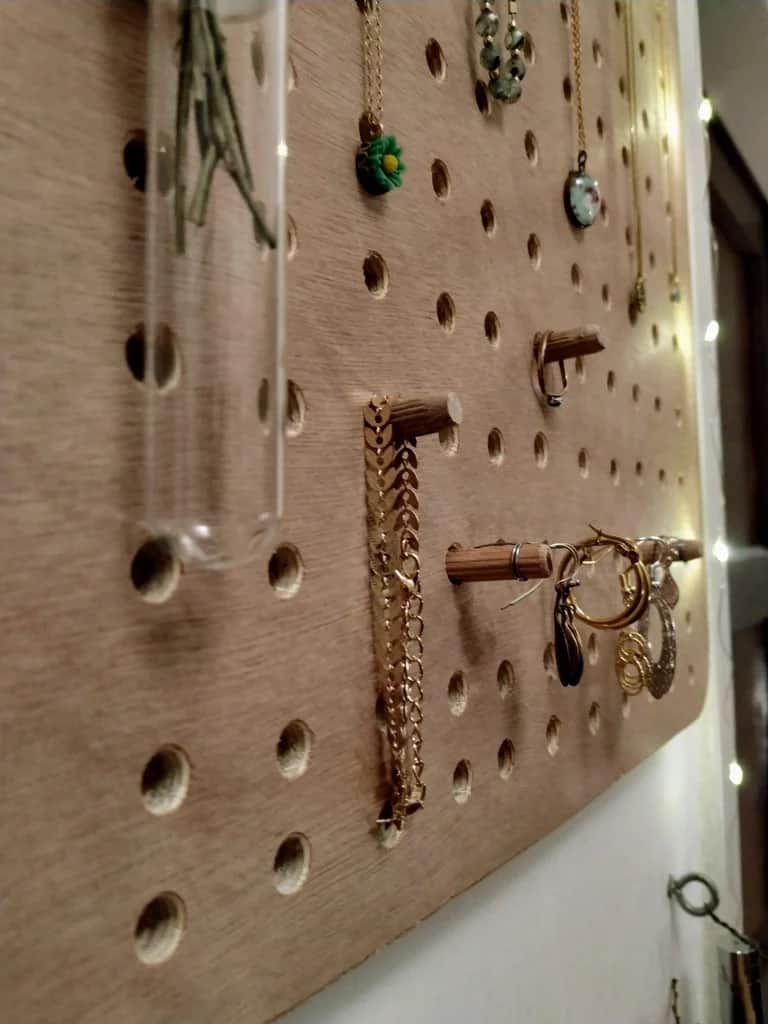 DIY Earring Holder from Pegboard