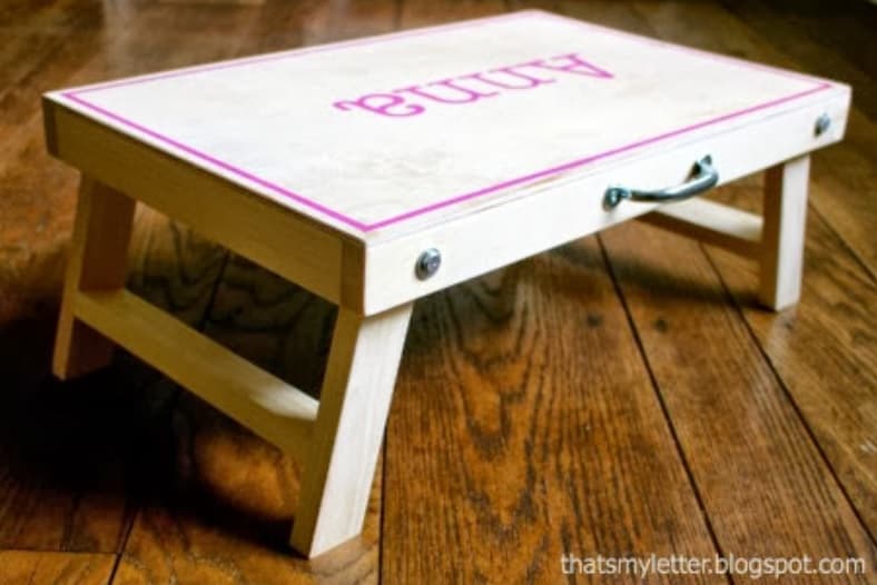 DIY Folding Table For Kid