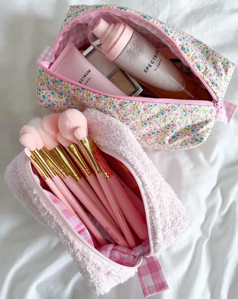 30 DIY Makeup Bag Ideas: Organize Your Beauty Essentials