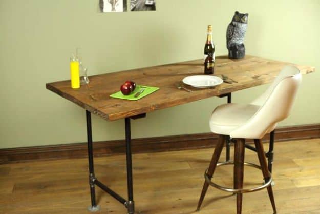 Easy Pipe Desk