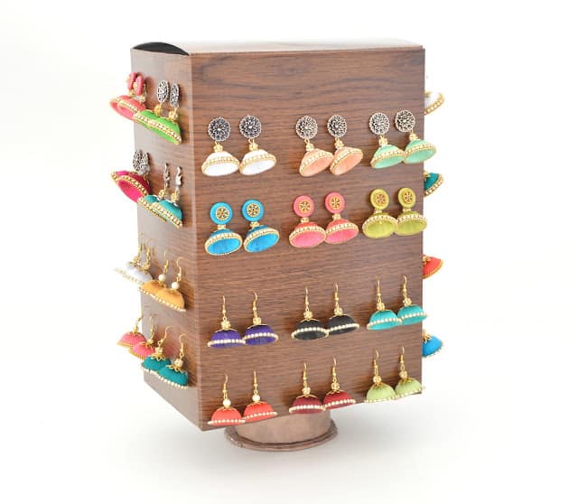 Low Budget Earring Holder