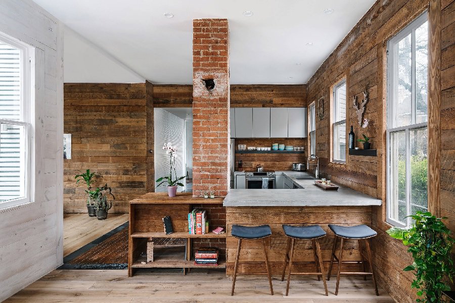Rustic Kitchen Peninsula