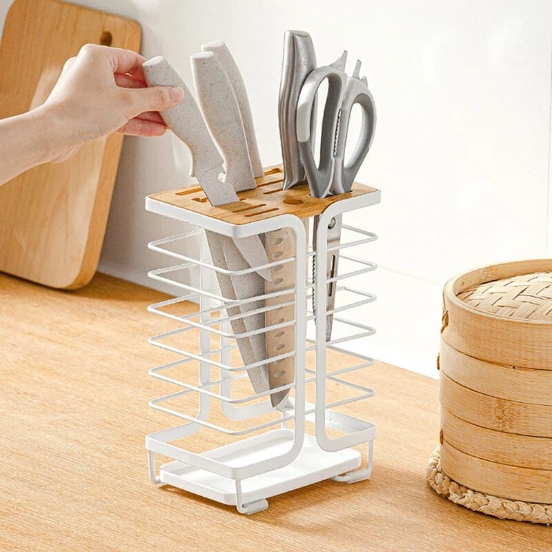 Try a Knife Rack Made from Wire Mesh