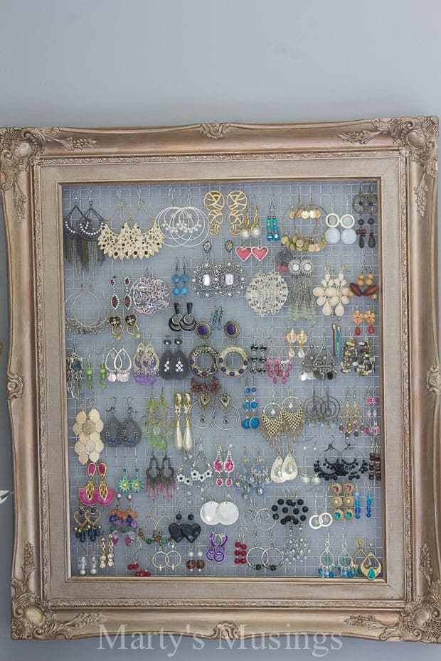 Wire Mesh Earring Holder