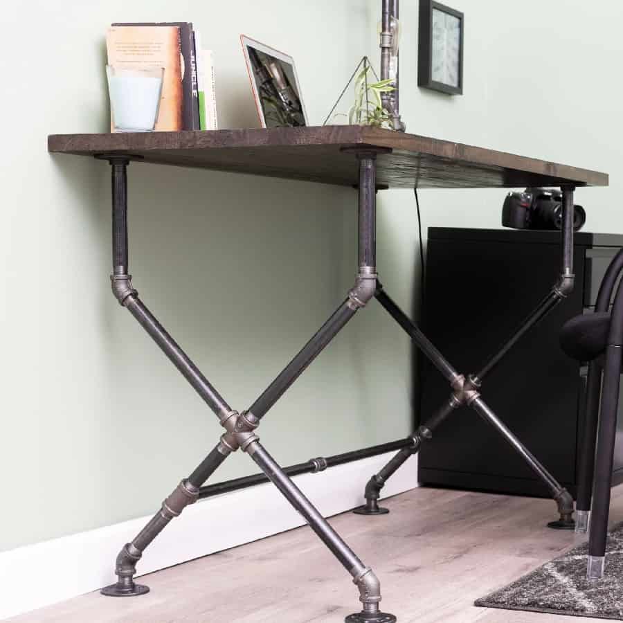 X-shaped Pipe Desk