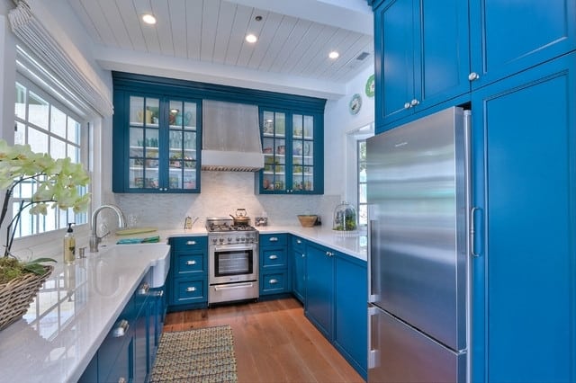Blue And White Coastal Kitchen Design