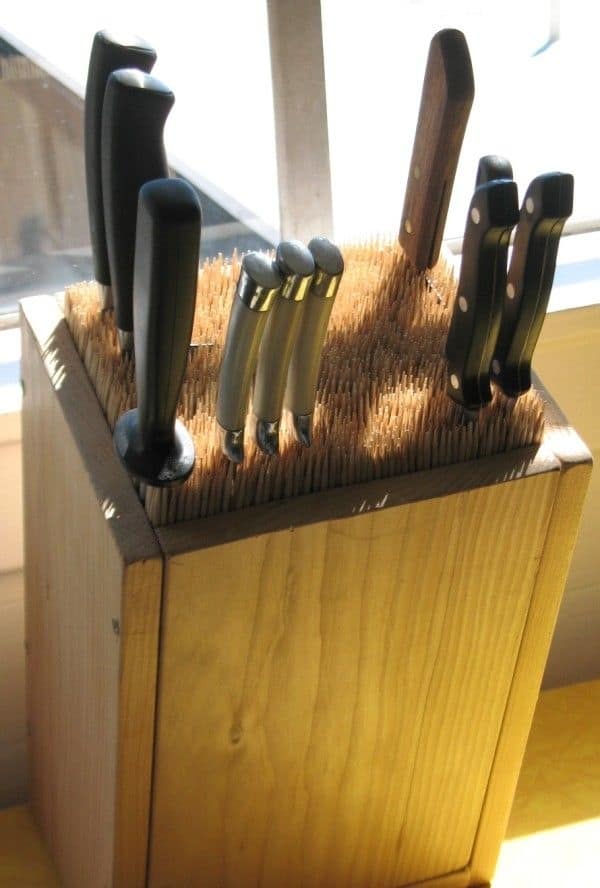 Box + Many Skewers = Knife Block | Household Hacks, Knife Block