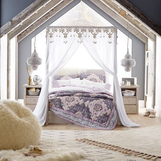 Canopy Bed Bohemian Bedroom 