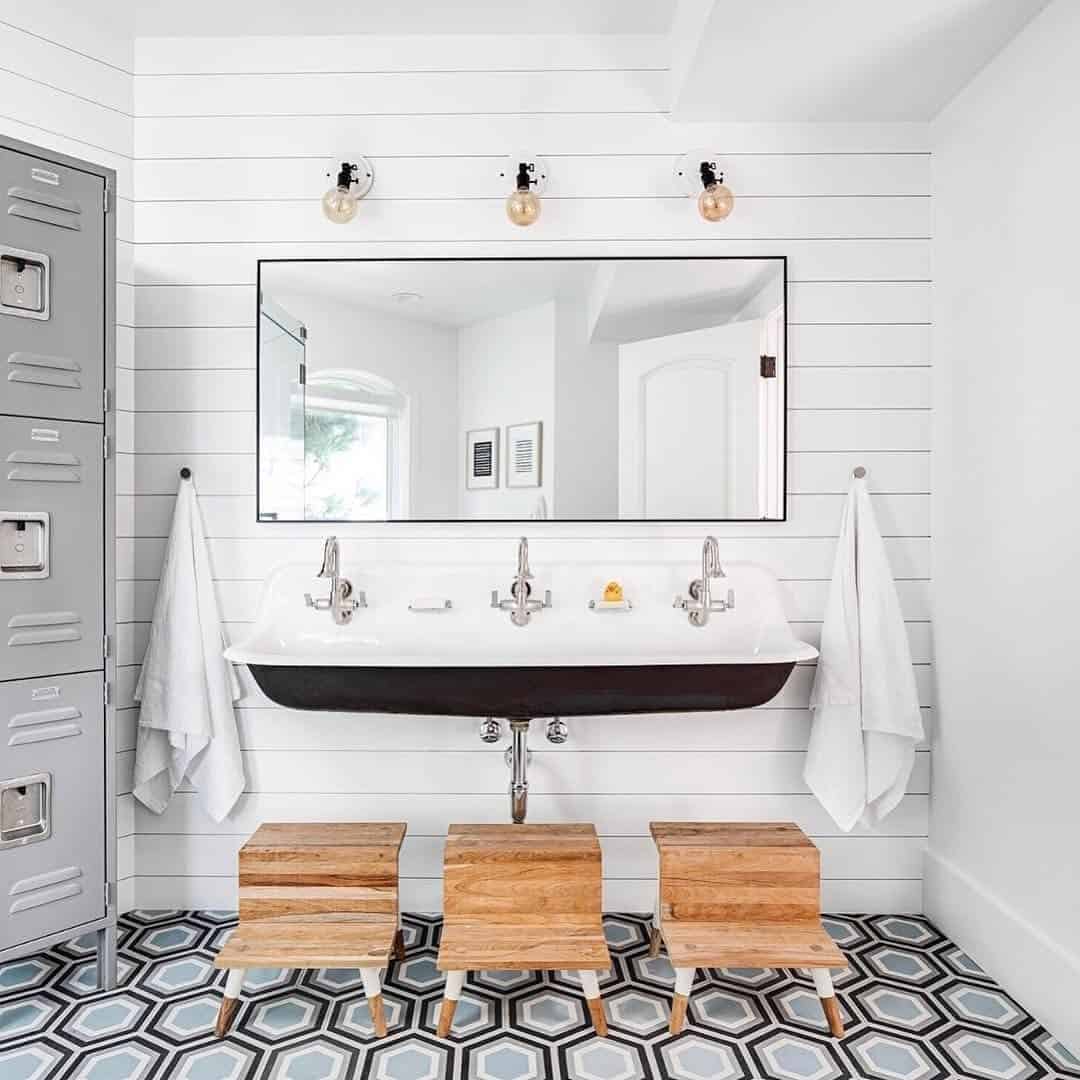 Choose Patterned Bathroom Floor Tiles