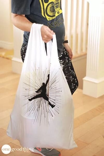 diy Tote Bag Out of an Old Shirt or Dress