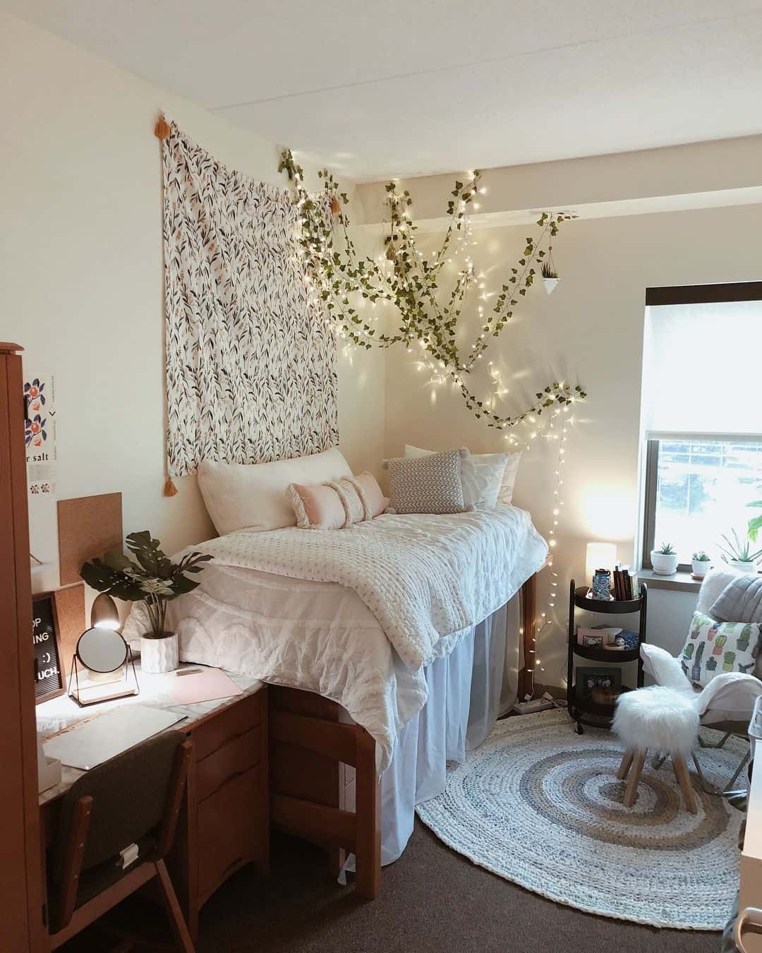 Glamorous Dorm Room Ideas