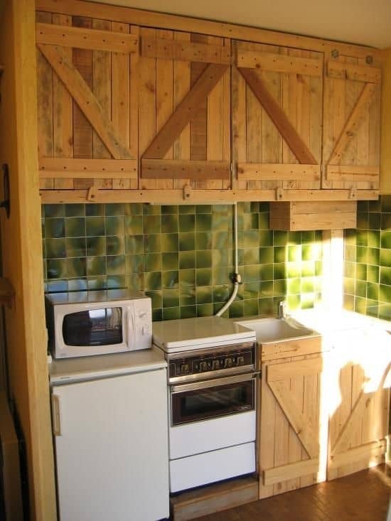 Make A Pallet Wood Kitchen Cabinet