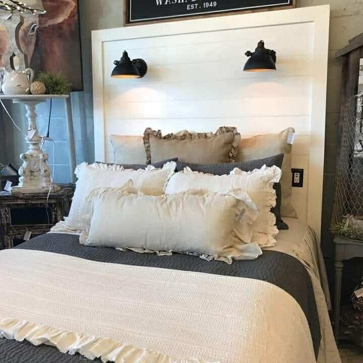 Shiplap Headboard With Lights And Usb Port. Easy To Make
