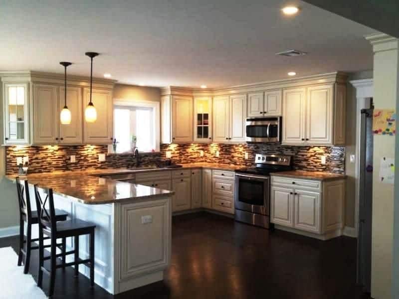 U-Shaped Kitchen Bar