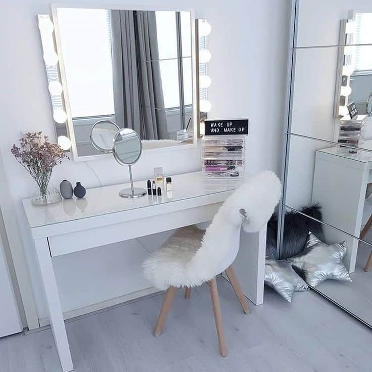 Vanity Tables With A Hidden Drawer